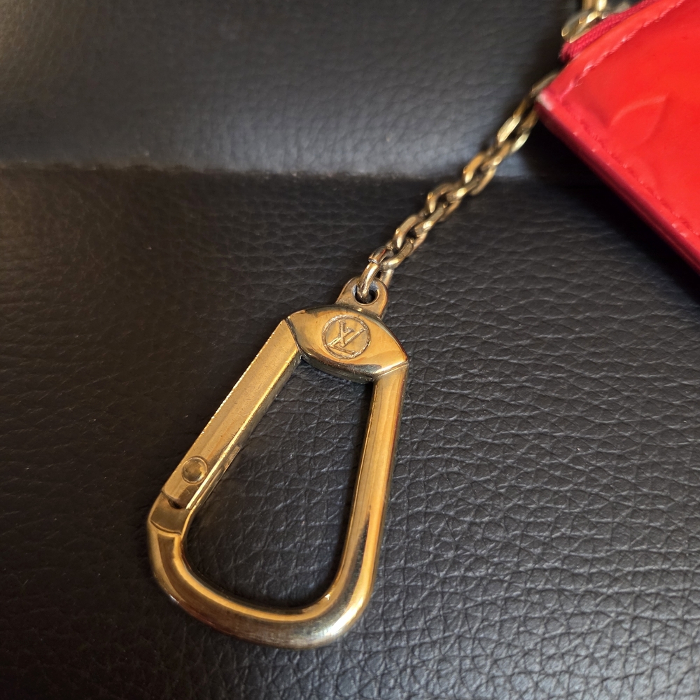 Louis Vuitton Red Monogram Vernis Key  Cles - Change/Card Holder 2004 - Picture 2 of 16
